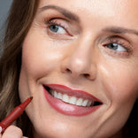 Langanhaltender Lippenstift